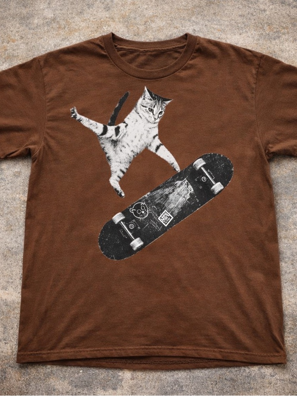 Gildan Dark Chocolate Cat Skateboard Graphic Pet-Themed T-Shirt